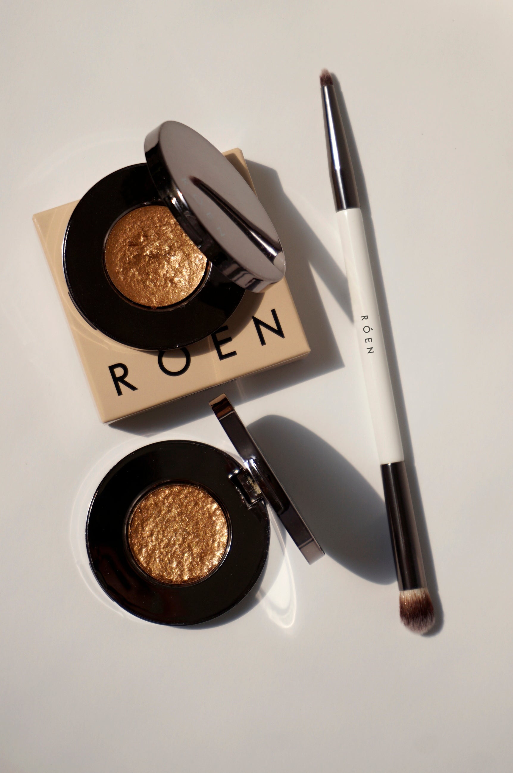 RÓEN BEAUTY - Eye Shadow Shades – Summer Disco – this burnt sienna tone is the perfect shade to wear anytime.